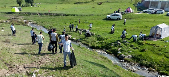 همایش میدانی پاک‌سازی محیط زیست در سردابه اردبیل برگزار شد