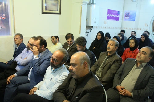 گزارش تصویری نشست مطبوعاتی صادق خرازی رئیس شورای مرکزی حزب ندای ایرانیان در سفر به اراک