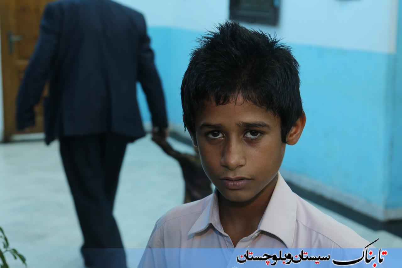 مددجویان کمیته امداد در کنار مدیران شهری/ سفره ای به رنگ وحدت و همدلی+ گزارش تصویری