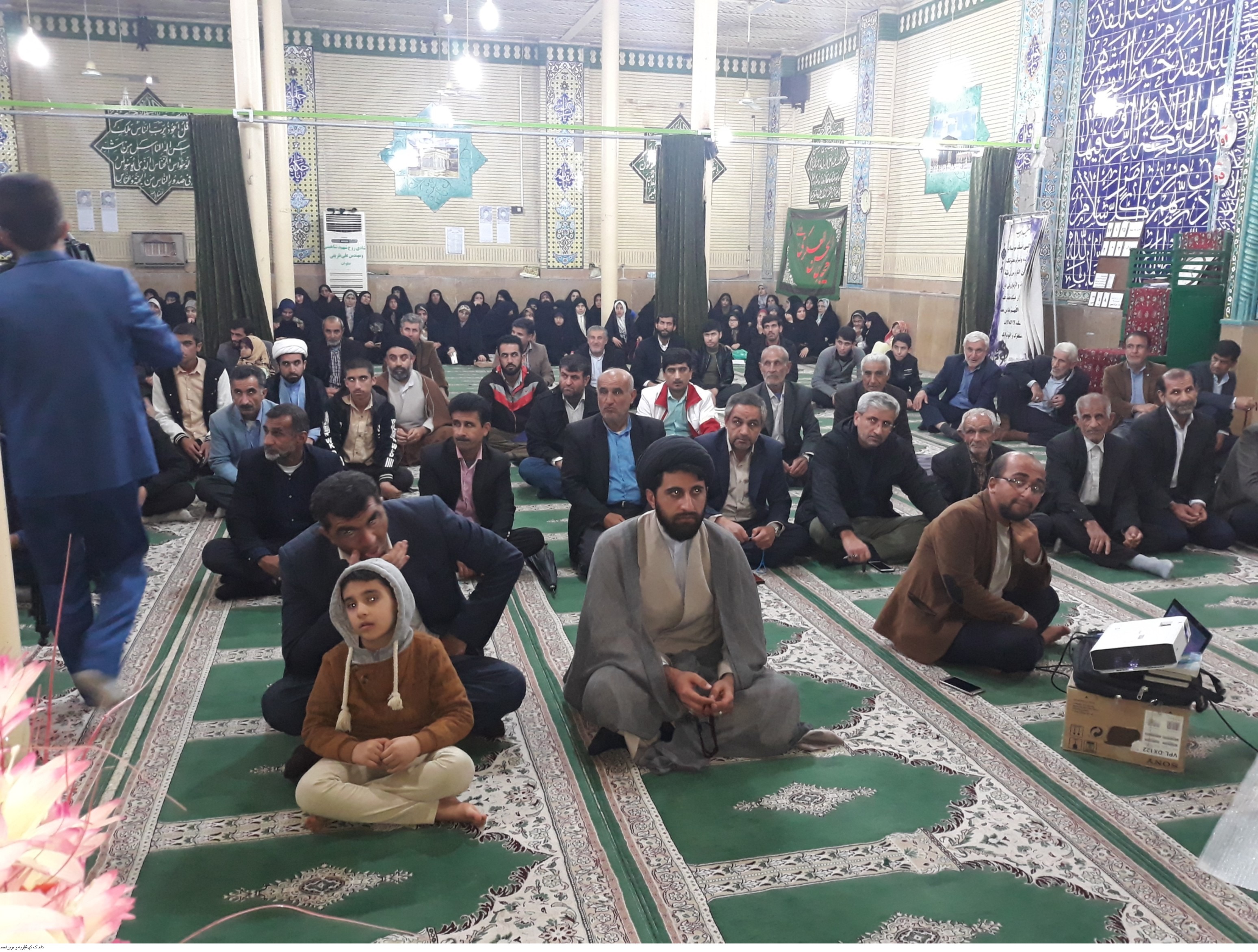 برگزاری همایش فعالان قرآنی باحضورمسئولین کشوری واستانی درمسجدصاحب الزمان(عج)شهرستان چرام برگزاری همایش فعالان قرآنی باحضورمسئولین کشوری واستانی درمسجدصاحب الزمان(عج)شهرستان چرام