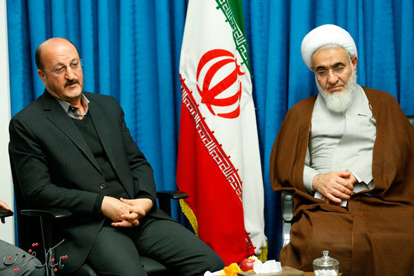 ۱۳ آبان نقطه عطفی در تاریخ انقلاب و استکبارستیزی ملت ایران است ۱۳ آبان نقطه عطفی در تاریخ انقلاب و استکبارستیزی ملت ایران است