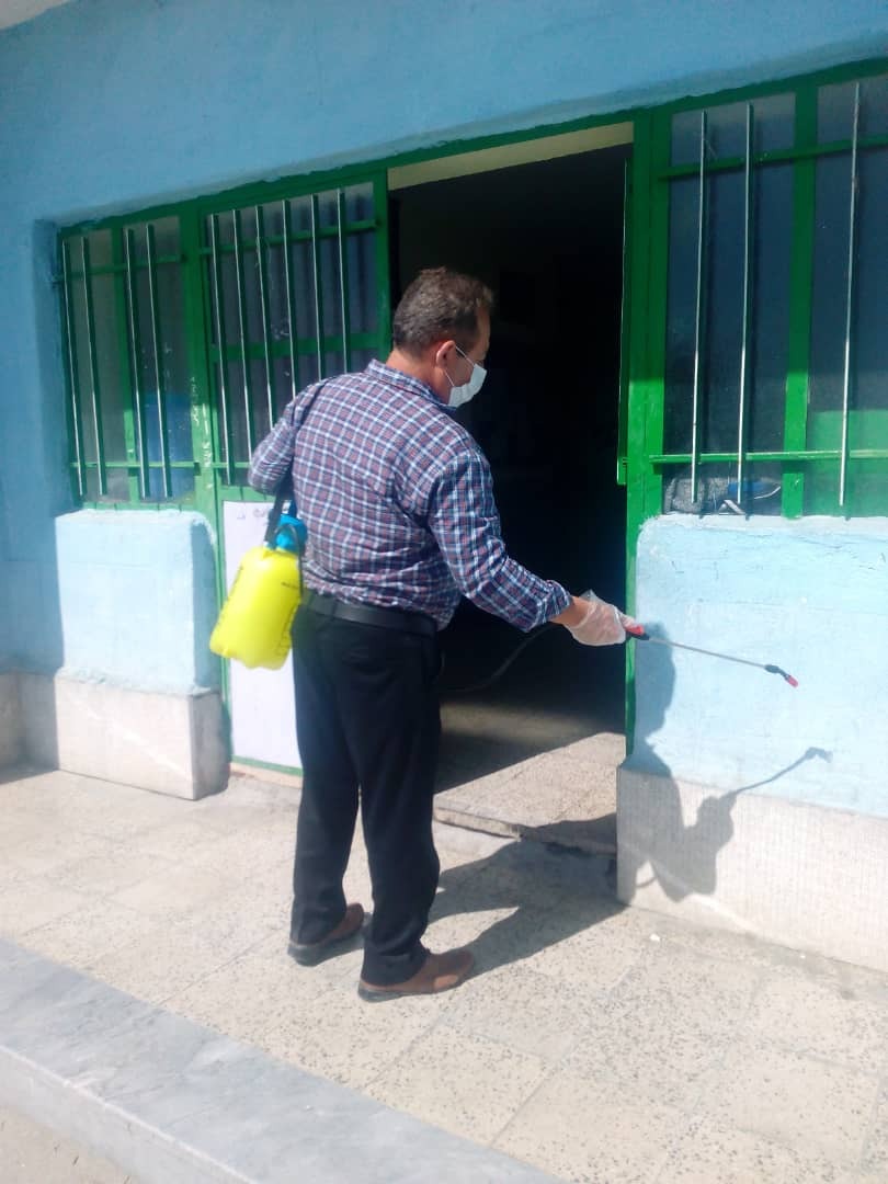 مدارس شهرستان لنده برای مقابله با شیوع ویروس کرونا ضد عفونی شدند+تصاویر مدارس شهرستان لنده برای مقابله با شیوع ویروس کرونا ضد عفونی شدند+تصاویر