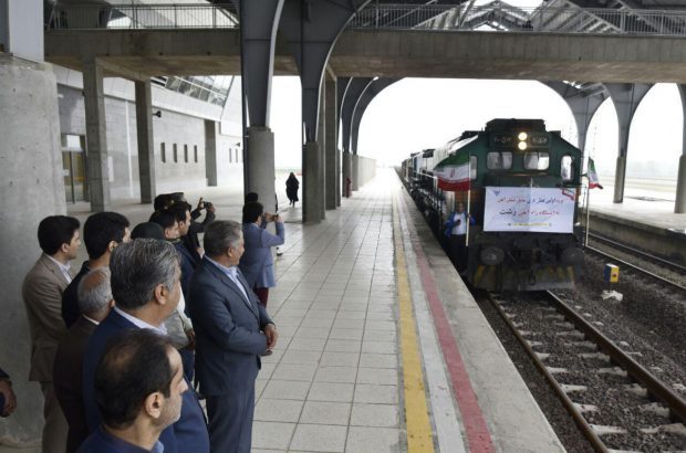 کاهش یک سوم هزینه تولید برای فعالان اقتصادی از طریق خط ریلی کاهش یک سوم هزینه تولید برای فعالان اقتصادی از طریق خط ریلی
