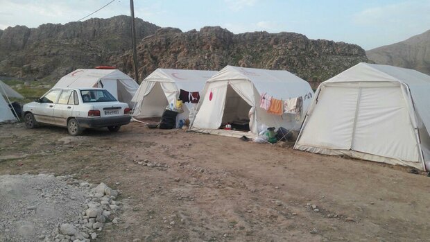 10 هزار بسته لوازم خانگی برای مناطق سیل زده بارگیری شد 10 هزار بسته لوازم خانگی برای مناطق سیل زده بارگیری شد