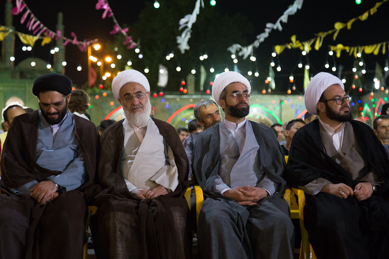 گرهگشایی از مشکلات مردم از درسهای مهم مکتب امام رضا(ع) است. گرهگشایی از مشکلات مردم از درسهای مهم مکتب امام رضا(ع) است.