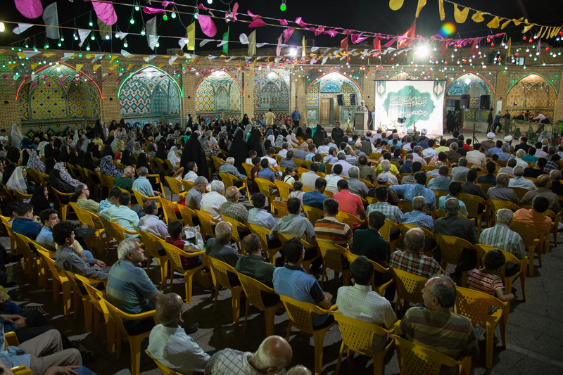 گرهگشایی از مشکلات مردم از درسهای مهم مکتب امام رضا(ع) است. گرهگشایی از مشکلات مردم از درسهای مهم مکتب امام رضا(ع) است.