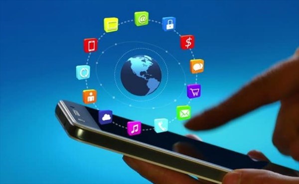 تحولات فضای مجازی رنگ و بوی فعالیتهای روز مره را تغییر داده است تحولات فضای مجازی رنگ و بوی فعالیتهای روز مره را تغییر داده است