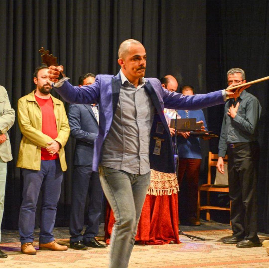 میثم گودرزی بازیگر تئاتر،با تابناک به مصاحبه نشست میثم گودرزی بازیگر تئاتر،با تابناک به مصاحبه نشست