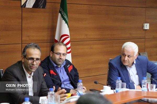 فولاد اکسین نقش بسزایی در رفع نیازهای صنعت نفت و خودکفایی کشور با تامین ورق های خاص دارد فولاد اکسین نقش بسزایی در رفع نیازهای صنعت نفت و خودکفایی کشور با تامین ورق های خاص دارد