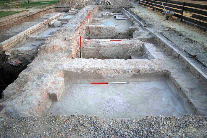 کشف بقایای یک حمام تاریخی در دولتخانه صفوی قزوین کشف بقایای یک حمام تاریخی در دولتخانه صفوی قزوین