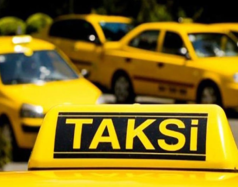 فعالیت ناوگان تاکسیرانی ۸۰ درصد کاهش داشته است فعالیت ناوگان تاکسیرانی ۸۰ درصد کاهش داشته است