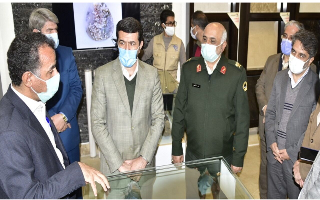 اولین بازدید ملانوری از منطقه ویژه اقتصادی خراسان جنوبی / منطقه ویژه اقتصادی اسپانسر نجمه خدمتی بانوی المپیکی شد / جشن سال گذشته اداره کل ورزش و جوانان به نام ملی پوشان به کام دیگران