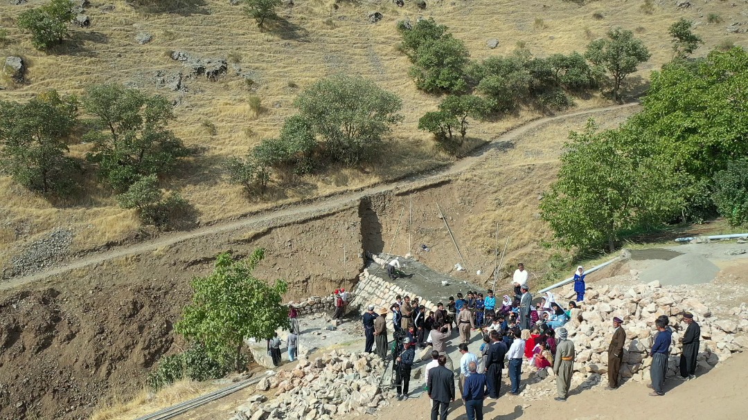 برای اولین بار در کشور طرح اشتغال سبز در روستا‌های بانه و مریوان به منظور بهره‌گیری از مشارکت جوامع محلی در پیشگیری، شناسایی و کنترل حریق عرصه‌های جنگلی و مرتعی اجرا شد