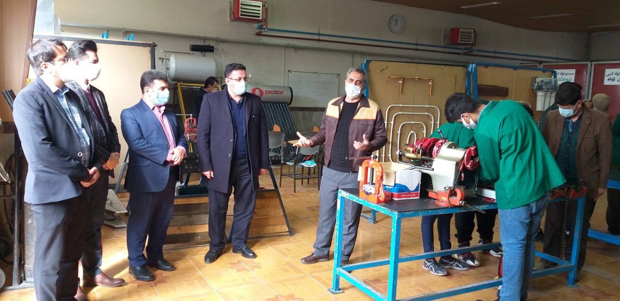 تورصنعتی شرکت شهرکهای صنعتی استان کردستان به مرکز آموزش فنی و حرفهای شهید ورمقانی سنندج رسید