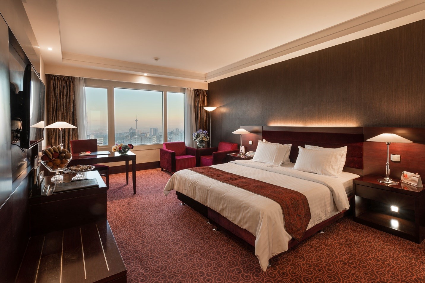 معرفی 3 هتل 5 ستاره شاخص تهران معرفی 3 هتل 5 ستاره شاخص تهران