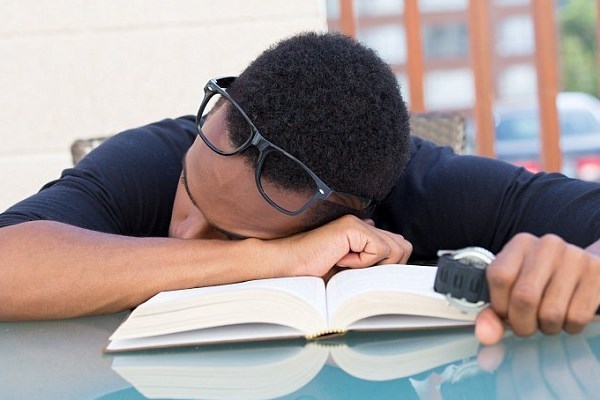 عوارض آدامس بیداری - بی خوابی مضر با چاشنی آدامس کافئین! عوارض آدامس بیداری - بی خوابی مضر با چاشنی آدامس کافئین!