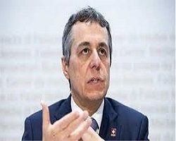 بازدید وزیر امور خارجه سوییس از آثار تاریخی و ارزشمند نصف جهان