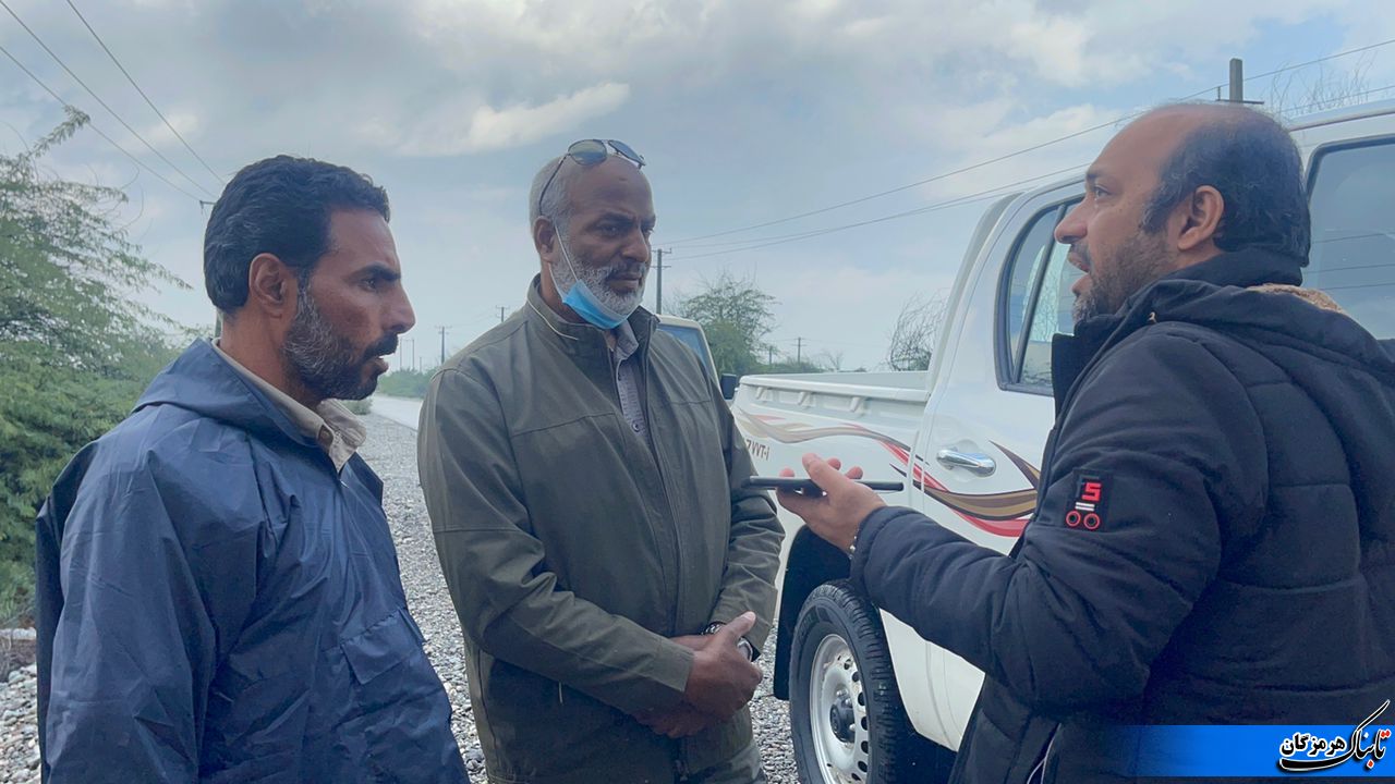 تلاش نیروهای قرارگاه مدینه منوره برای جلوگیری از ورود سیلاب به روستاها/حضور میدانی سردار مارانی و فرماندهی عملیات+فیلم