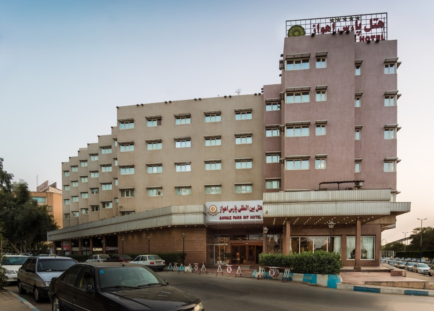 در کدام هتل اهواز اقامت کنیم؟! در کدام هتل اهواز اقامت کنیم؟!