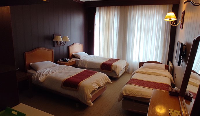 کدام هتل های سنندج برای اقامت مناسب هستند؟