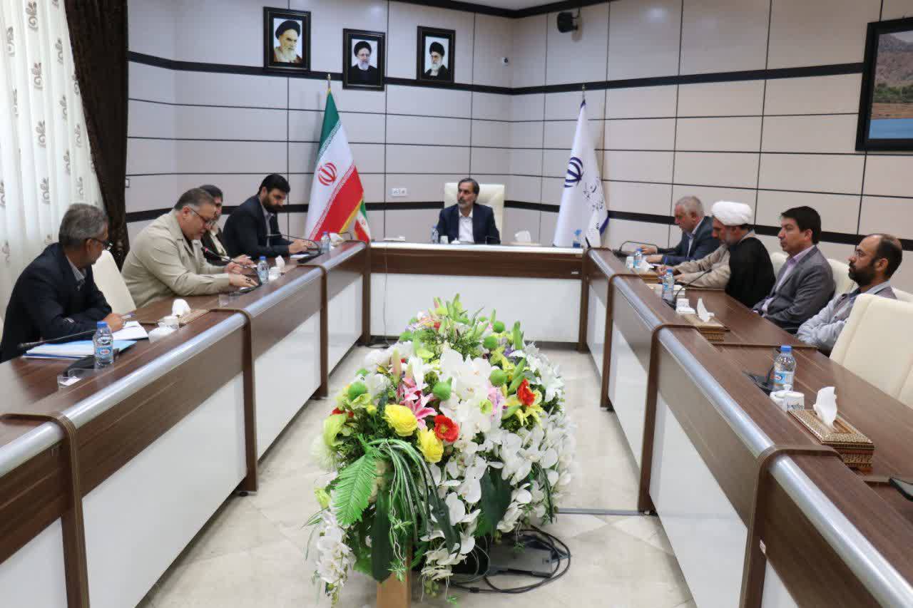 همکاری دستگاههای اجرایی با مرکز اسناد و کتابخانه ملی شرق کشور الزامی است / دسترسی به اسناد تاریخی چراغی به سوی آینده است