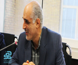 حضور رئیس مرکز رشد دانشگاه فردوسی و مشاور سازمان غذا و دارو در مراسم رونمایی از شتاب‌دهنده اکونوریس