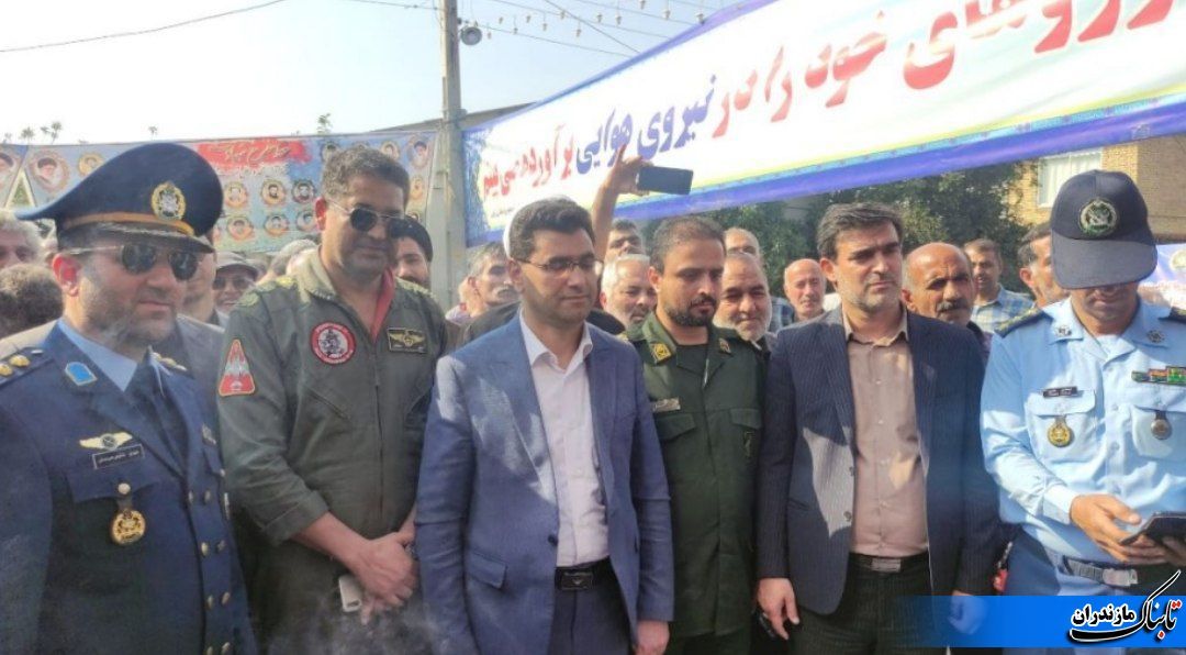 ماکت هواپیمای F5 در روستای ریحان‌آباد گلوگاه نصب و رونمایی شد