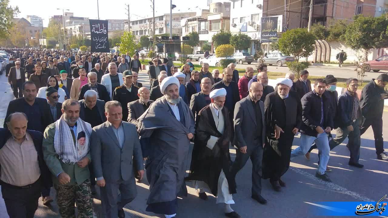 باوجود ائمه‌جمعه زیاد اهل تَسَنُّن در دنیا، فقط رهبران شیعه به غزه کمک و از آنان دفاع می‌کنند