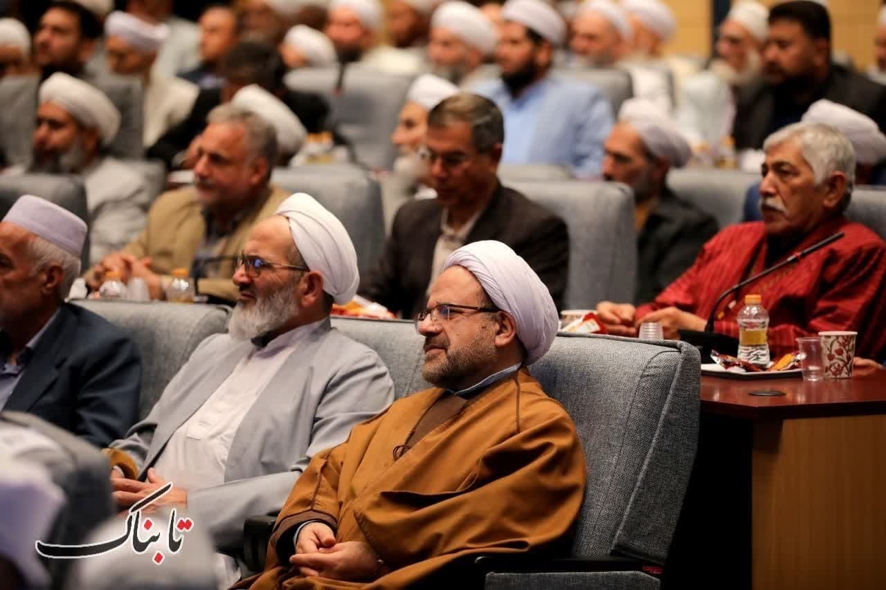 نشست صمیمانه علمای اهل سنت و نخبگان گلستان با دستار ویژه رییس جمهور در امور اقوام+ تصاویر