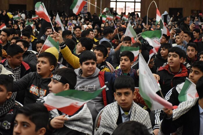 فرهنگ دفاع مقدس در همه کشورهای منطقه به الگو تبدیل شده است