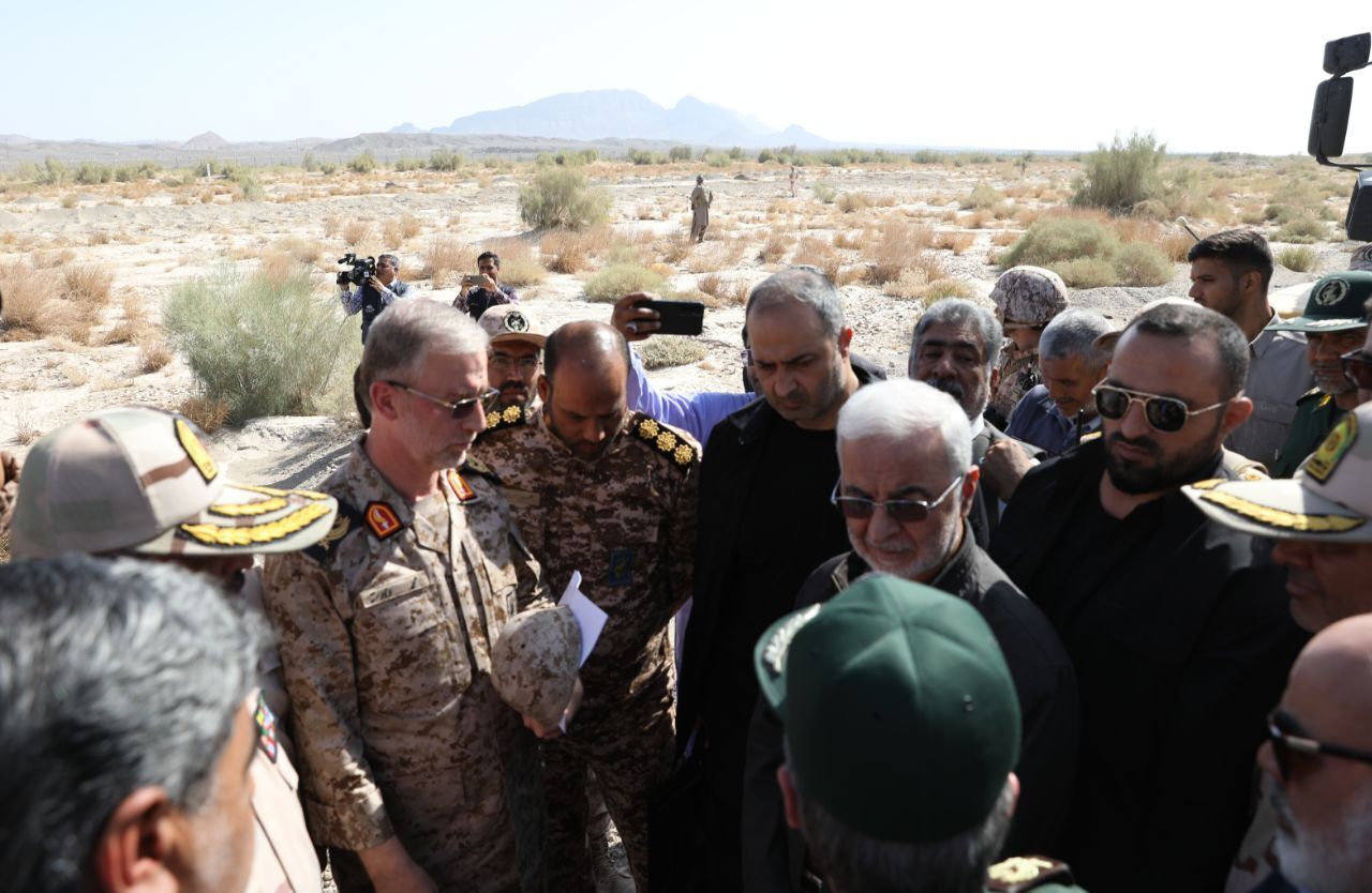 انسداد مرزهای شرقی تا نیمه اول سال ۱۴۰۴ تکمیل میشود/ انسداد مرز در بحث ساماندهی اتباع خارجی تاثیر قابل توجهی دارد