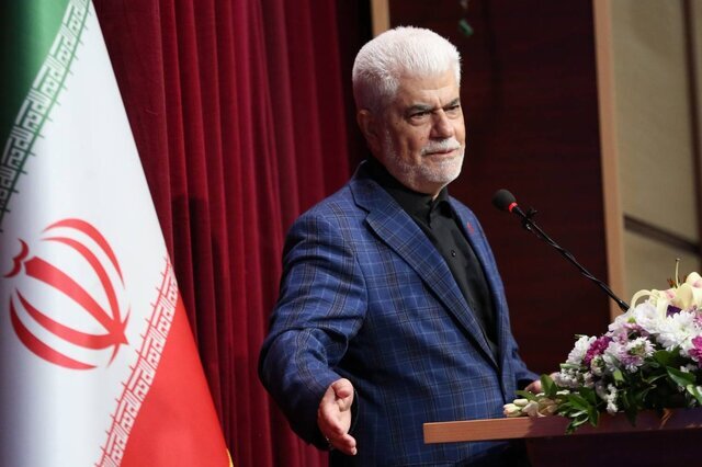 استاندار سیستان و بلوچستان به تنهایی نمیتواند مشکلات را حل کند اگر همه پای کار نباشند