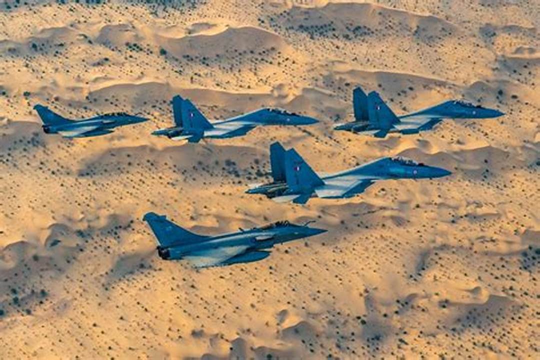 احساس امنیت دسترنج سال‌ها تلاش نیروهای امنیتی و نظامی کشور است/آرامش امروز  ایران ثمره درخت تنومند انقلاب اسلامی است