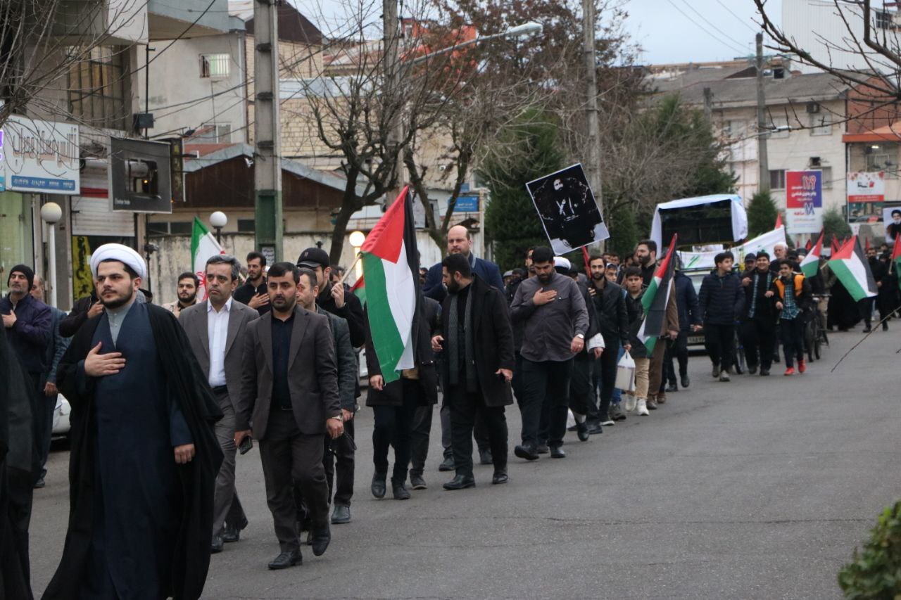 عزاداری ایام فاطمیه و سالروز شهادت میرزا کوچک جنگلی در رشت برگزار شد/ صدوسومین سالگرد میرزاکوچک با حضور شهید خوشنام نورانی شد+تصاویر عزاداری ایام فاطمیه و سالروز شهادت میرزا کوچک جنگلی در رشت برگزار شد/ صدوسومین سالگرد میرزاکوچک با حضور شهید خوشنام نورانی شد+تصاویر