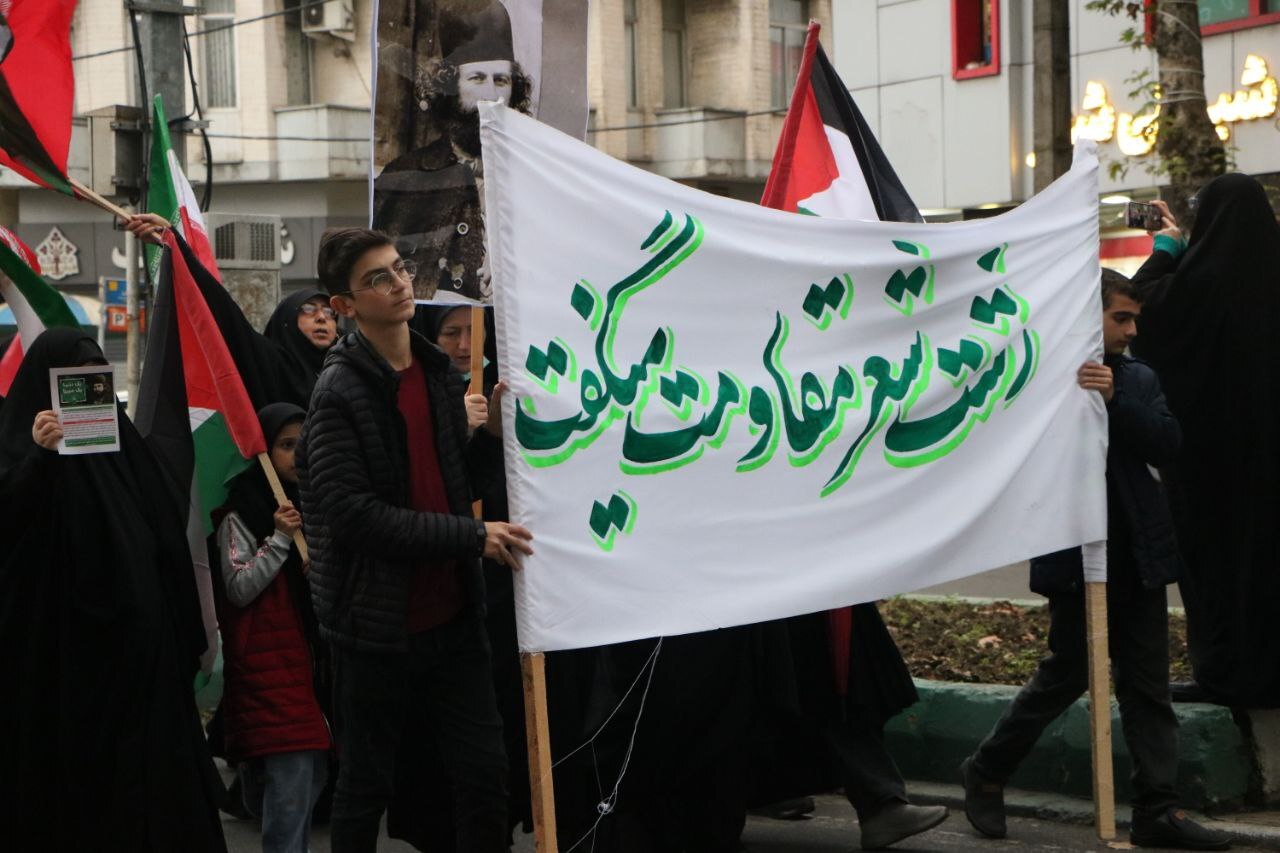 عزاداری ایام فاطمیه و سالروز شهادت میرزا کوچک جنگلی در رشت برگزار شد/ صدوسومین سالگرد میرزاکوچک با حضور شهید خوشنام نورانی شد+تصاویر عزاداری ایام فاطمیه و سالروز شهادت میرزا کوچک جنگلی در رشت برگزار شد/ صدوسومین سالگرد میرزاکوچک با حضور شهید خوشنام نورانی شد+تصاویر
