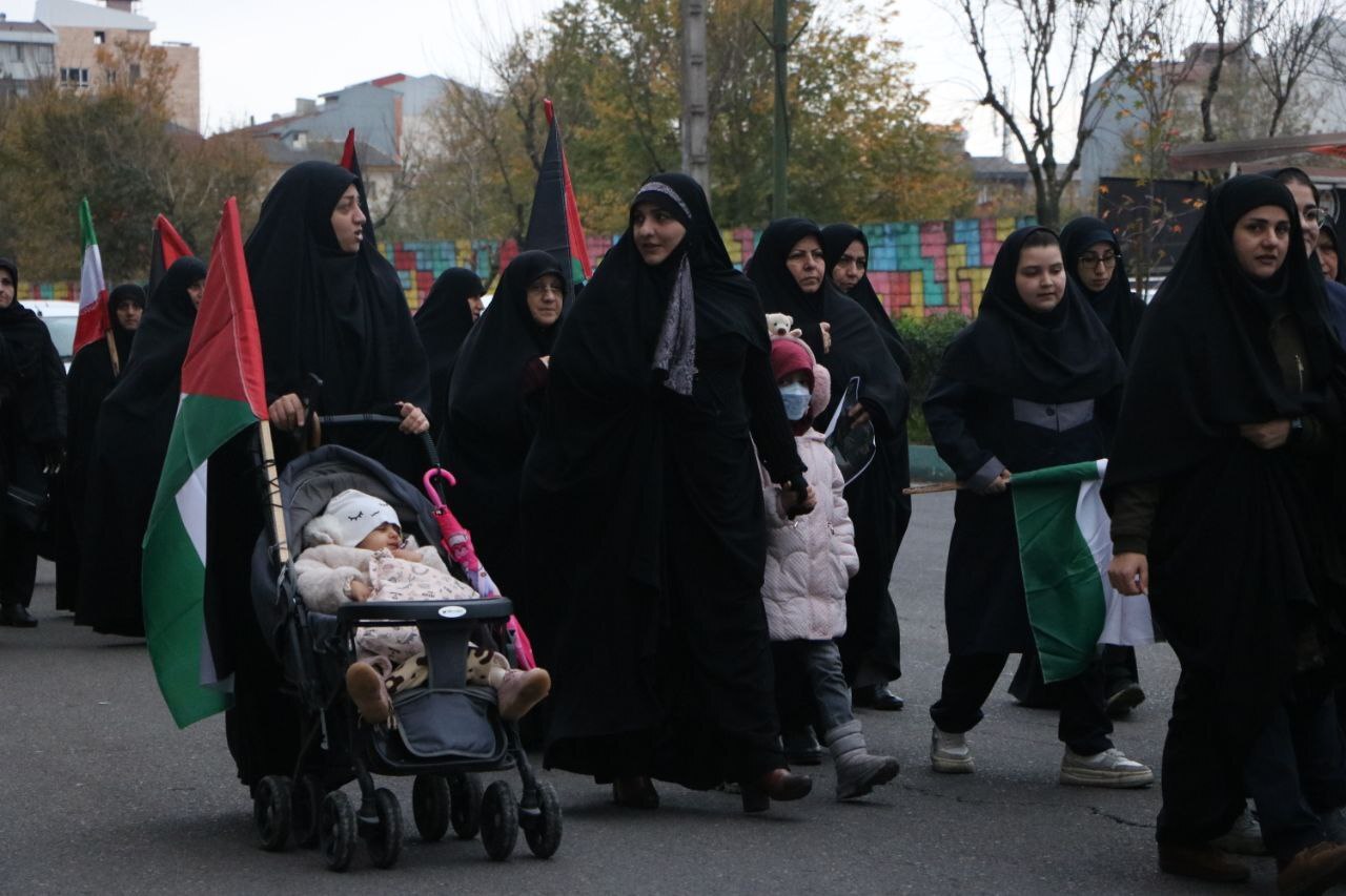 عزاداری ایام فاطمیه و سالروز شهادت میرزا کوچک جنگلی در رشت برگزار شد/ صدوسومین سالگرد میرزاکوچک با حضور شهید خوشنام نورانی شد+تصاویر عزاداری ایام فاطمیه و سالروز شهادت میرزا کوچک جنگلی در رشت برگزار شد/ صدوسومین سالگرد میرزاکوچک با حضور شهید خوشنام نورانی شد+تصاویر