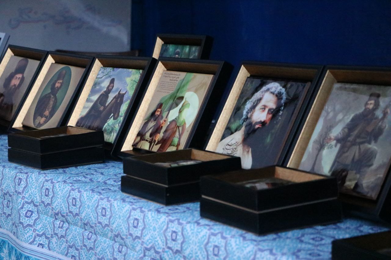 عزاداری ایام فاطمیه و سالروز شهادت میرزا کوچک جنگلی در رشت برگزار شد/ صدوسومین سالگرد میرزاکوچک با حضور شهید خوشنام نورانی شد+تصاویر عزاداری ایام فاطمیه و سالروز شهادت میرزا کوچک جنگلی در رشت برگزار شد/ صدوسومین سالگرد میرزاکوچک با حضور شهید خوشنام نورانی شد+تصاویر