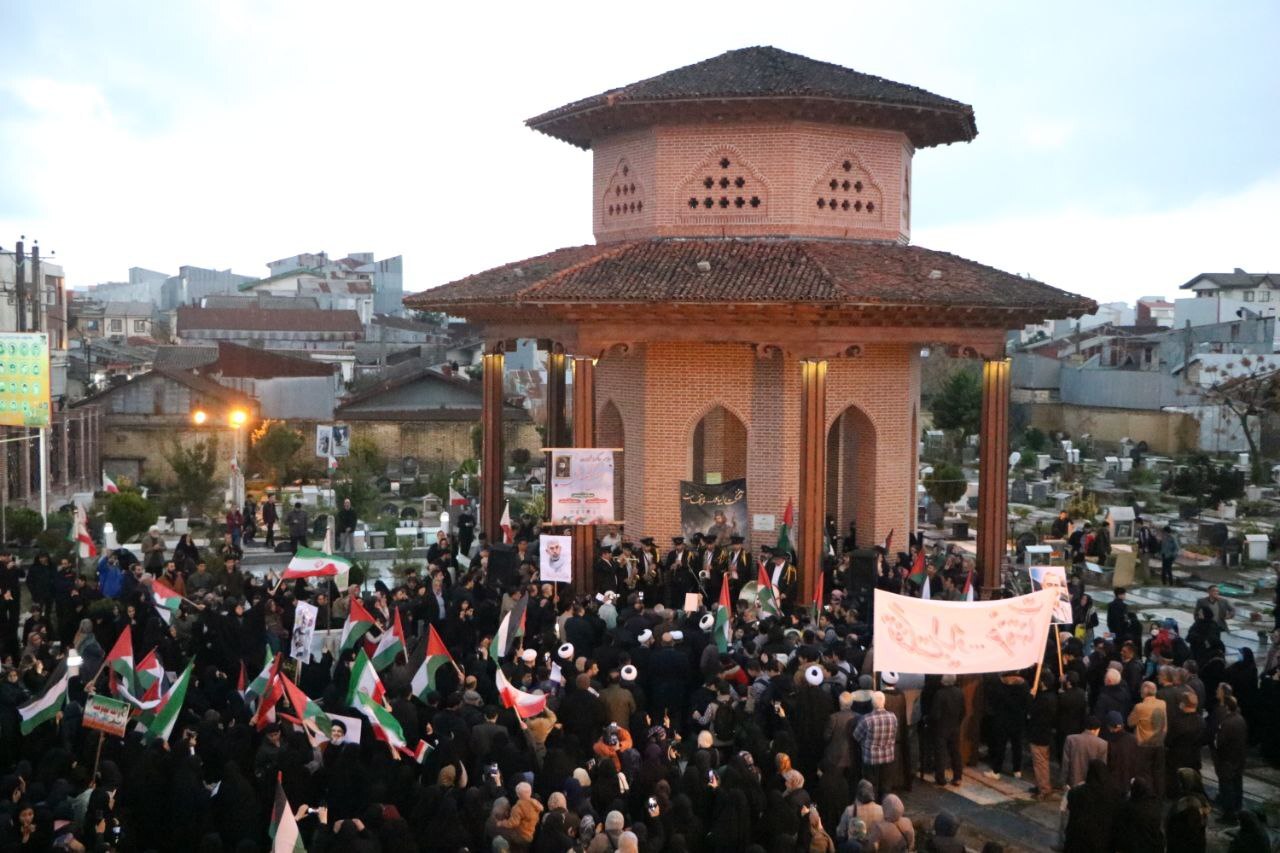 عزاداری ایام فاطمیه و سالروز شهادت میرزا کوچک جنگلی در رشت برگزار شد/ صدوسومین سالگرد میرزاکوچک با حضور شهید خوشنام نورانی شد+تصاویر عزاداری ایام فاطمیه و سالروز شهادت میرزا کوچک جنگلی در رشت برگزار شد/ صدوسومین سالگرد میرزاکوچک با حضور شهید خوشنام نورانی شد+تصاویر