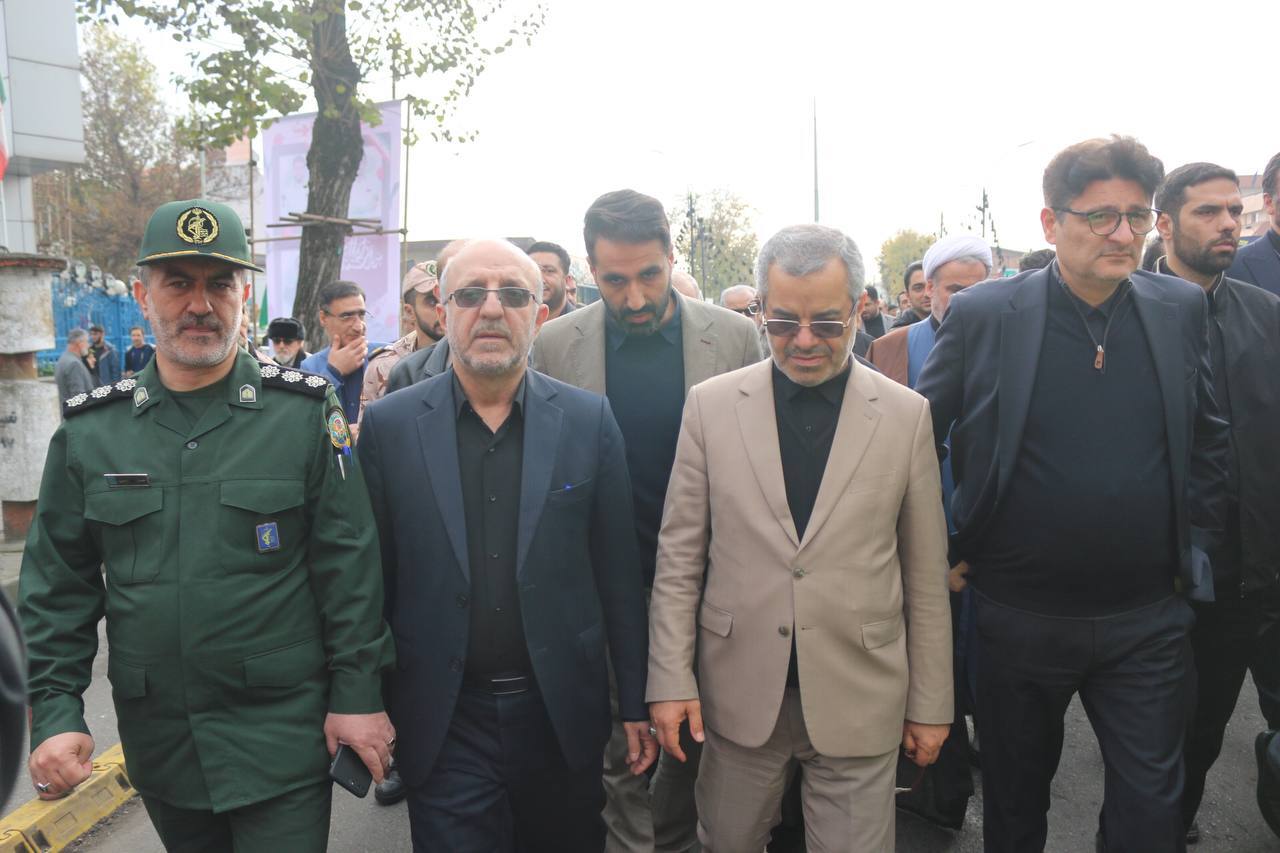 بدرقه شهدای گمنام در قلب گیلان برگزار شد/شور حماسی و وحدت مردمی گیلان در بدرقه شهدای گمنام و مدافع امنیت