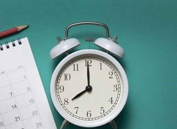 فعالیت ادارات خراسان رضوی با یک ساعت تاخیر آغاز میشود