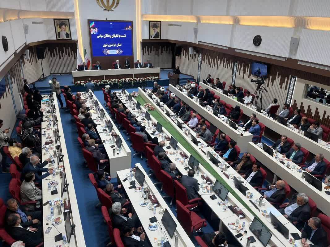 نمیتوان مردم را با وعدههای توخالی فریب داد، باید تغییر واقعی ایجاد شود/دخالت نمایندگان مجلس در انتصابات، اجرای اصلاحات در استانها را مختل کرده است