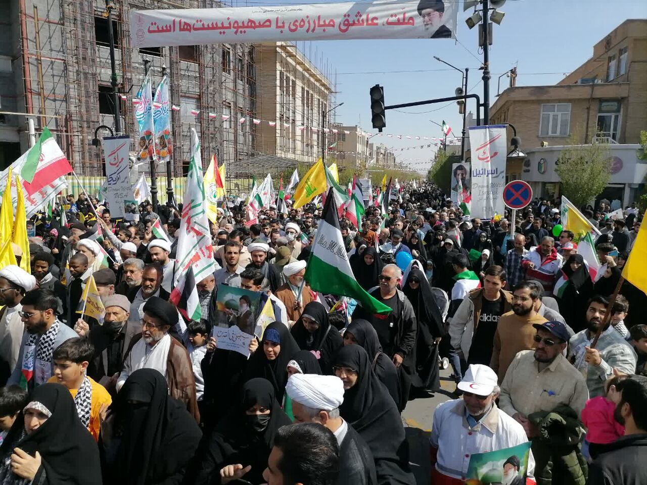 تابناک گزارش میدهد| خروش ملت؛ ایران یکصدا برای قدس/ فریاد مظلومیت فلسطین در سراسر ایران طنینانداز شد تابناک گزارش میدهد| خروش ملت؛ ایران یکصدا برای قدس/ فریاد مظلومیت فلسطین در سراسر ایران طنینانداز شد