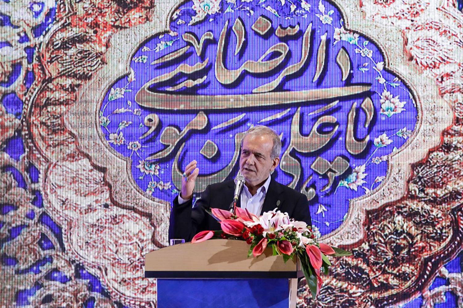 پزشکیان: اگر نمی‌توانیم عدالت و حق را در جامعه پیاده کنیم، مشکل ما هستیم، نه مردم