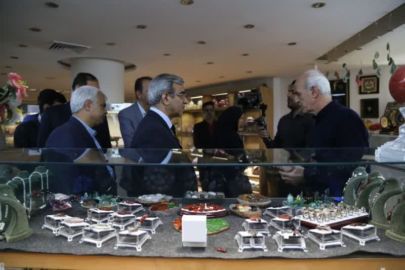 لزوم استفاده حداکثری از برند مشهد، شهر جهانی گوهرسنگها برای توسعه اقتصادی استان+ فیلم لزوم استفاده حداکثری از برند مشهد، شهر جهانی گوهرسنگها برای توسعه اقتصادی استان+ فیلم