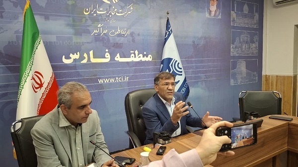 دکل‌های مخابراتی در مدارس ضرری ندارند/ انتقال هفته‌ای ۶۰۰ خط تلفن به فیبر نوری