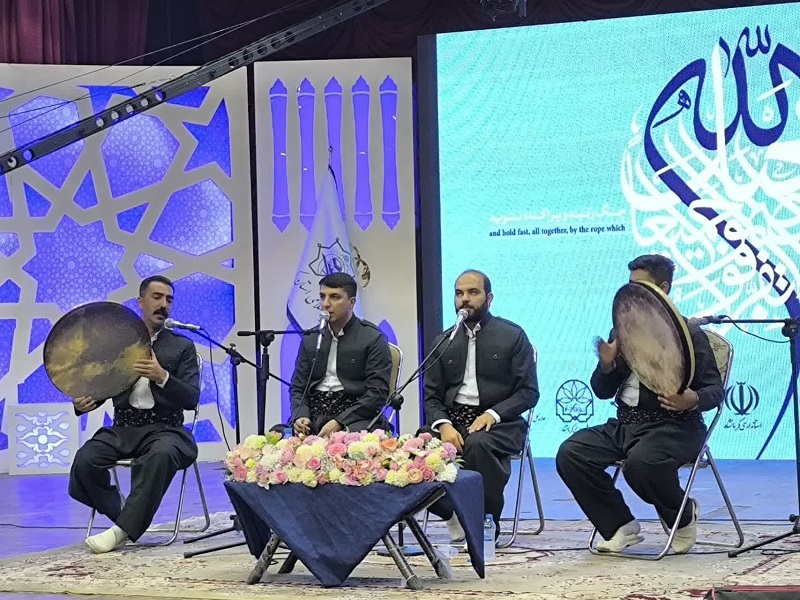 کرمانشاه غرق در جشن وحدت؛ همگرایی تاریخی اقوام و مذاهب در سایه میلاد پیامبر (ص)