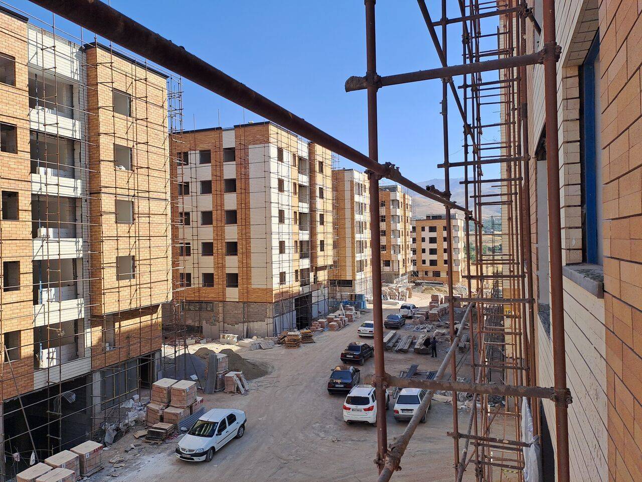 تکمیل پروژه ۶۹۰ واحدی شهرک شهید بهشتی / تاکنون ۱۰۵ خانوار واحدهای خود را تحویل گرفته&zwnj;اند