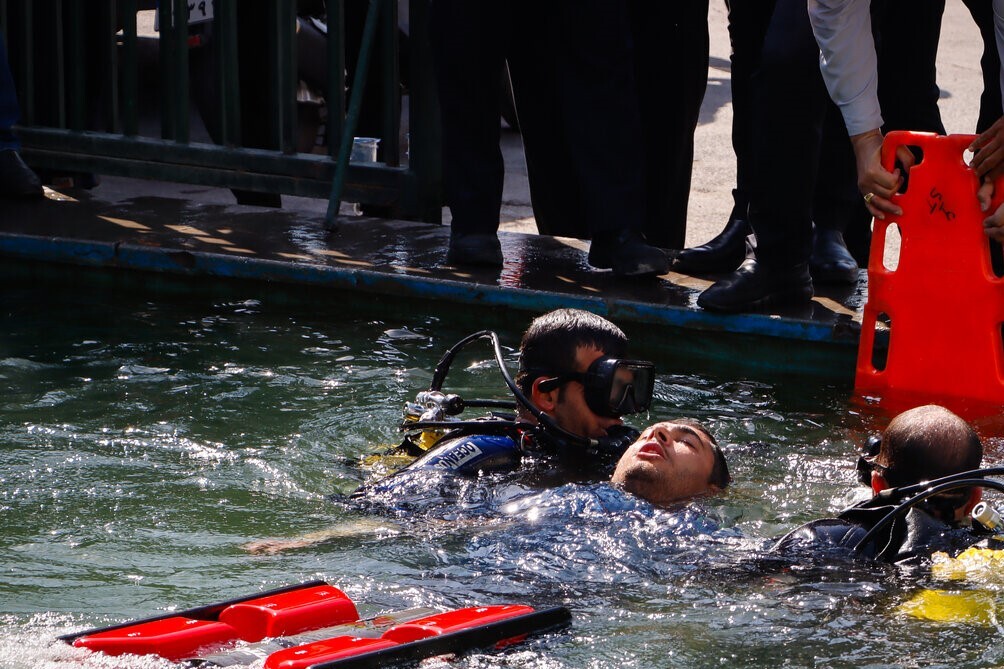 ربات غواص وارد عملیات آتش‌نشانی اصفهان می‌شود