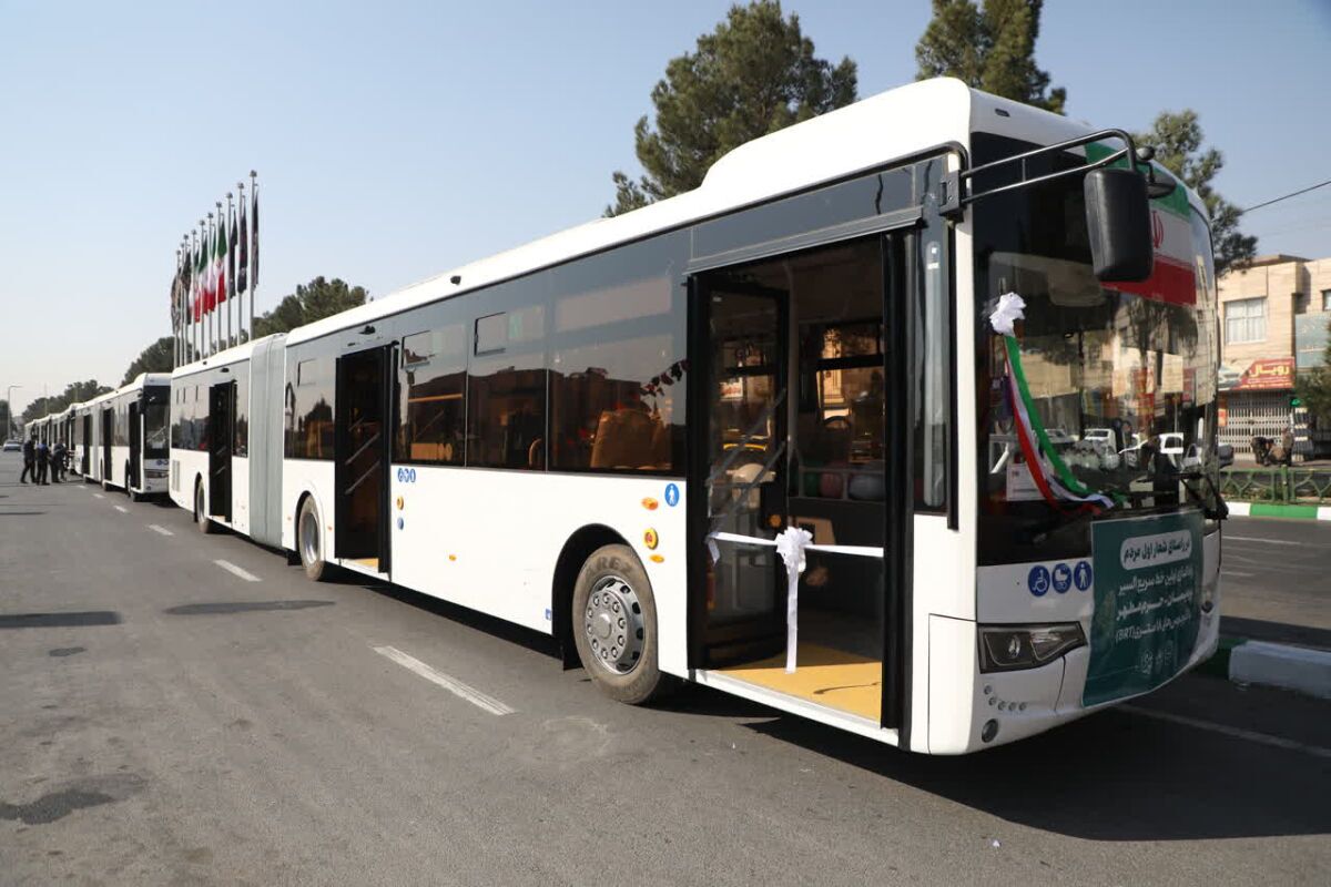 اتوبوس‌های BRT به قم می آیند