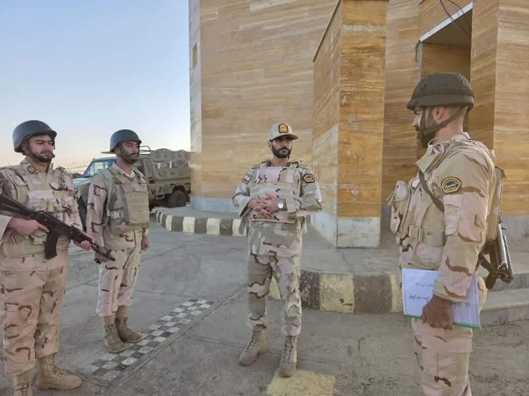 ارزیابی میدانی فرمانده مرزبانی کردستان از آمادگی یگانهای مرزی بانه ارزیابی میدانی فرمانده مرزبانی کردستان از آمادگی یگانهای مرزی بانه